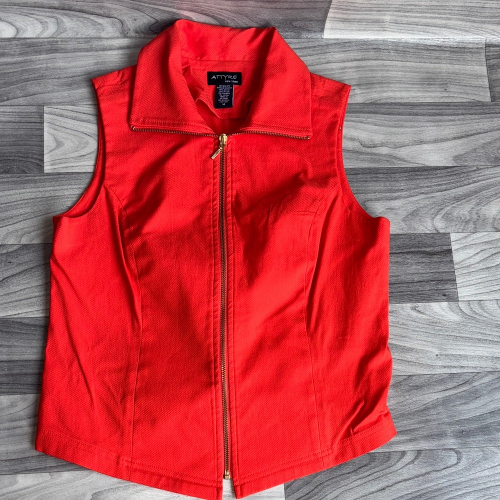 🟣Attyre Women's Vibrant Orange Vest